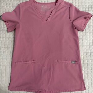 Chalk Pink Figs Casma Three Pocket Scrub Top